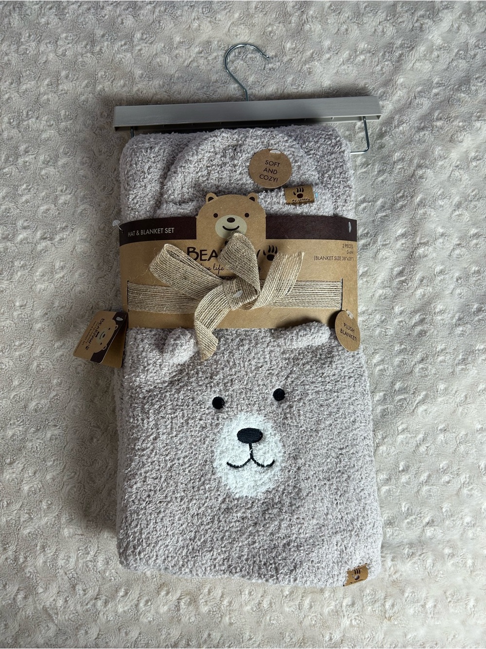 Bearpaw Teddy Bear Face Baby Blanket & Hat Set Tan White Chenille Sweater Knit